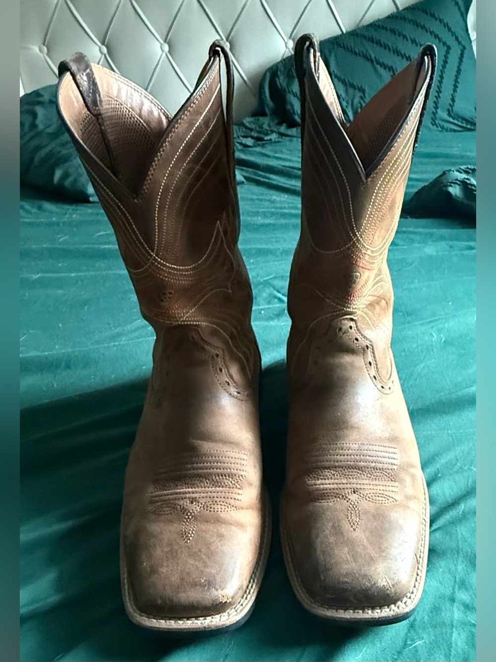 Ariat Vent-tek square toe 10D Cowboy Boots